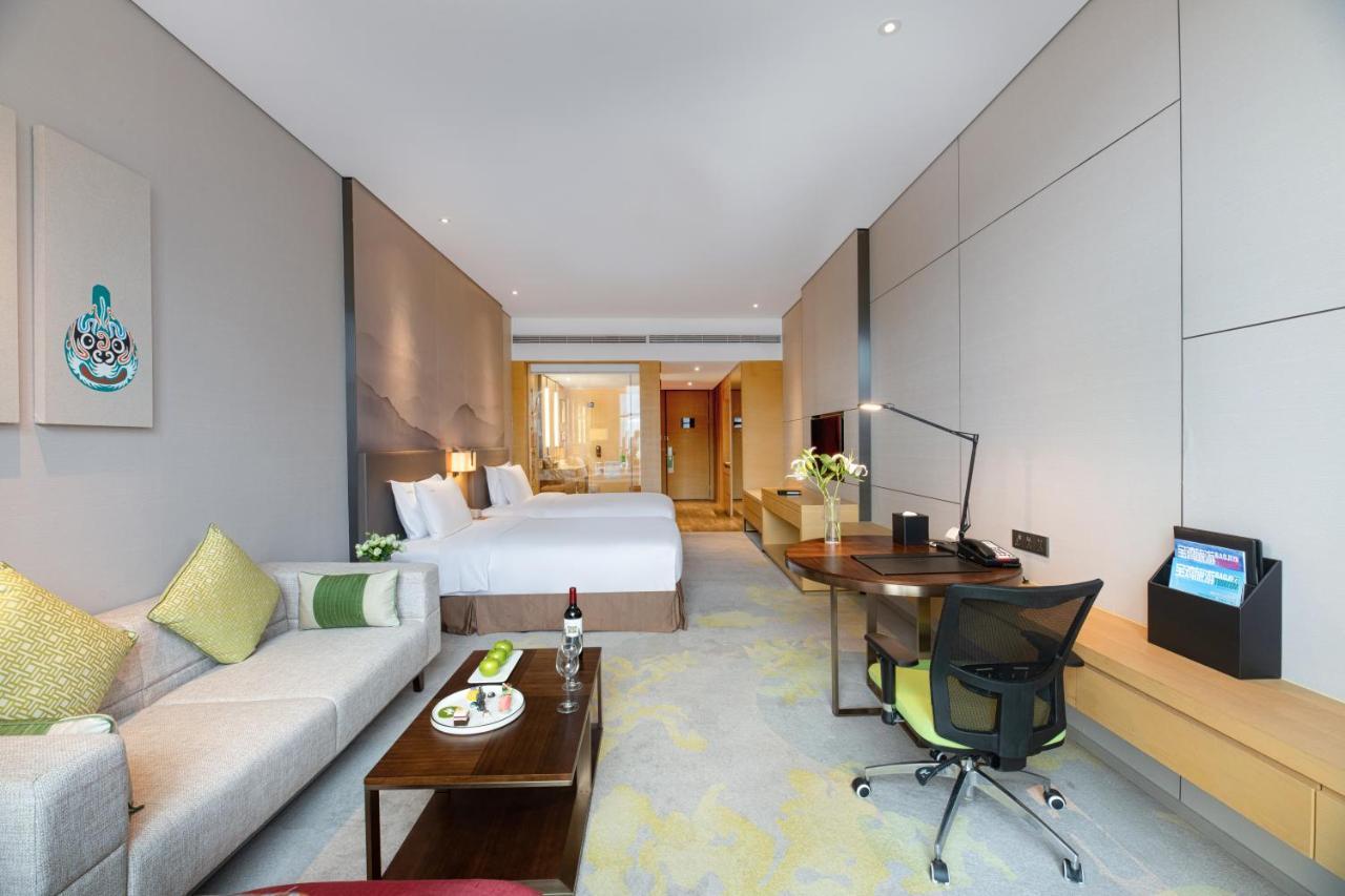 Holiday Inn Baoji Central By Ihg Buitenkant foto