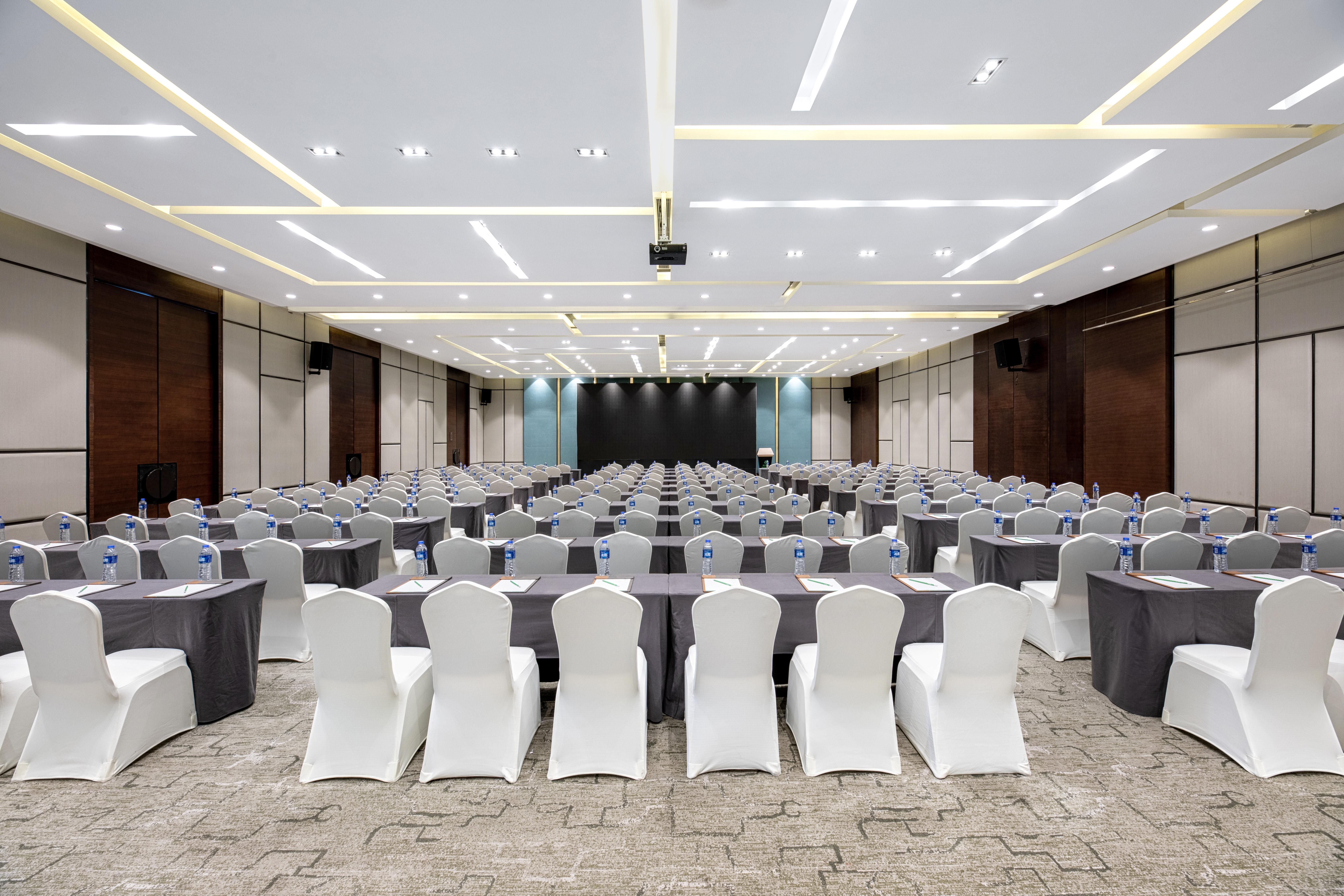 Holiday Inn Baoji Central By Ihg Buitenkant foto